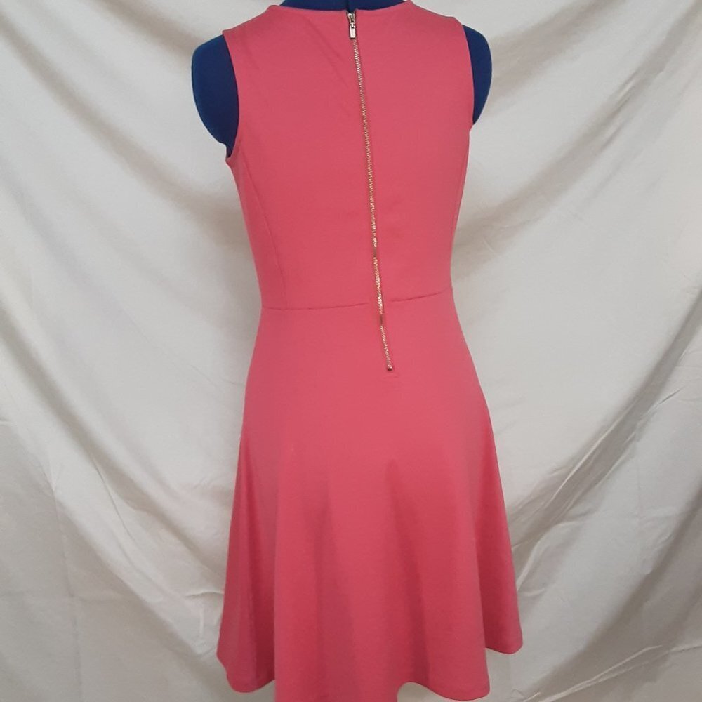 New York and Company Black and Fuchsia Sleeveless - Picture 4 of 8